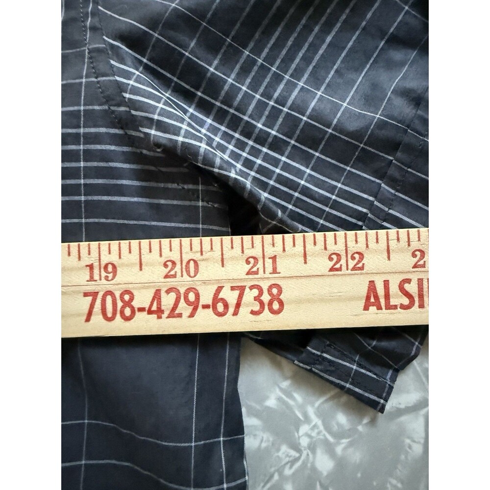 Kenneth Cole Made in Italy Men's XL Gray Check Woven Short Sleeve Button-Up - Picture 5 of 6